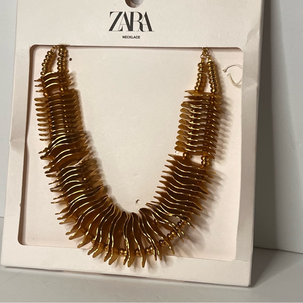 Zara gold-tone metal pieces necklace w matching beads. Chunky Statement NWT - Picture 6 of 6